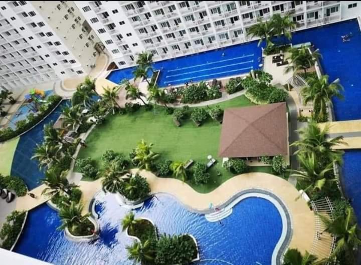 Ebony'S Place At Shore Residences Manila Esterno foto